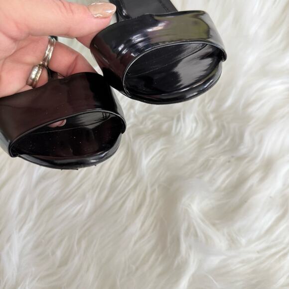 Ralph Lauren Purple Label | Italy Stiletto Heel Black Patent Leather Ankle Strap - Picture 6 of 11